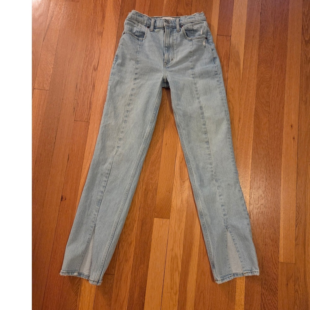 Abercrombie & Fitch 90s Straight Ultra High Rise Jeans Light Wash Split Hem 25/0 - Picture 3 of 10